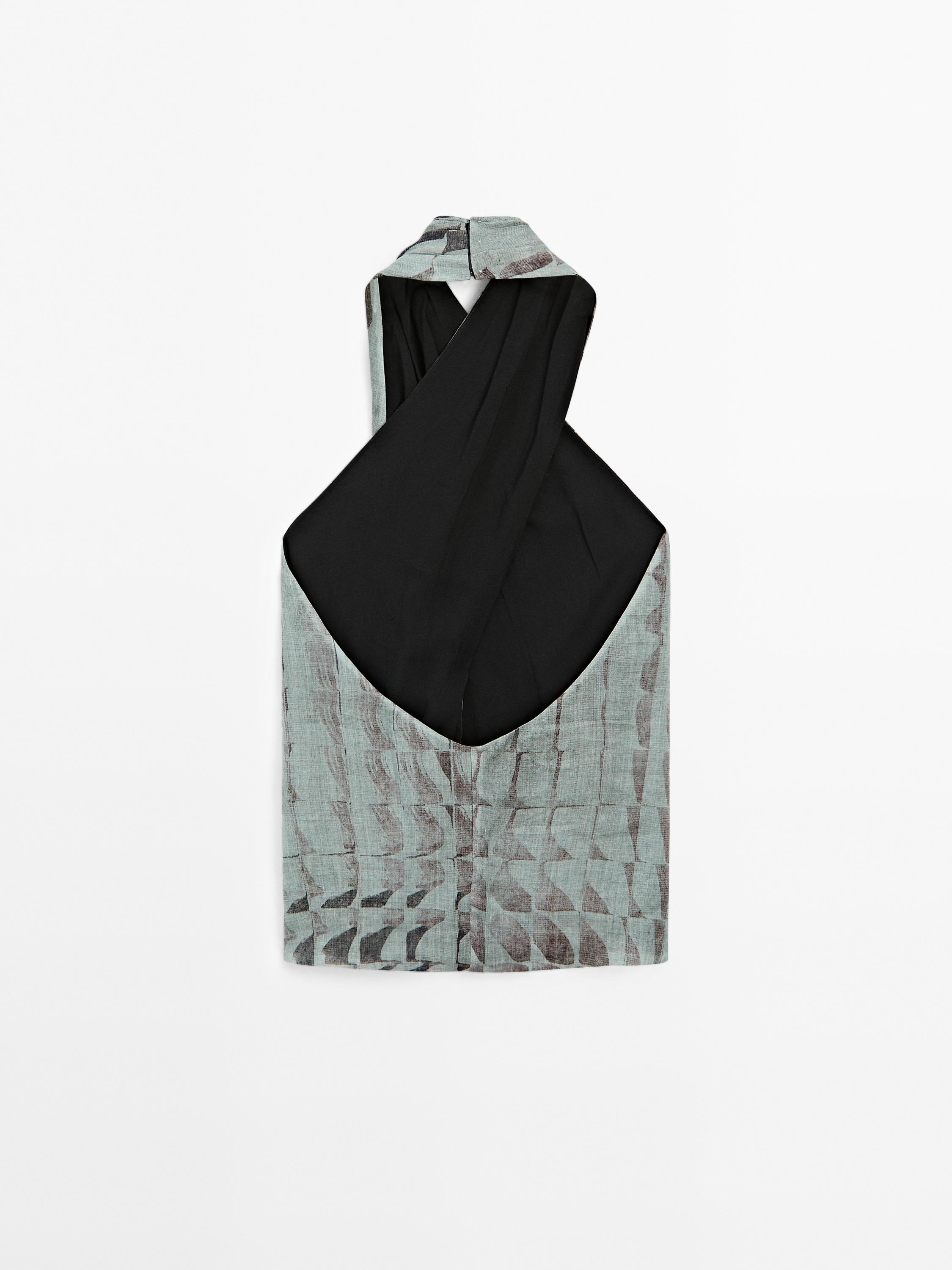 Print top with surplice neckline